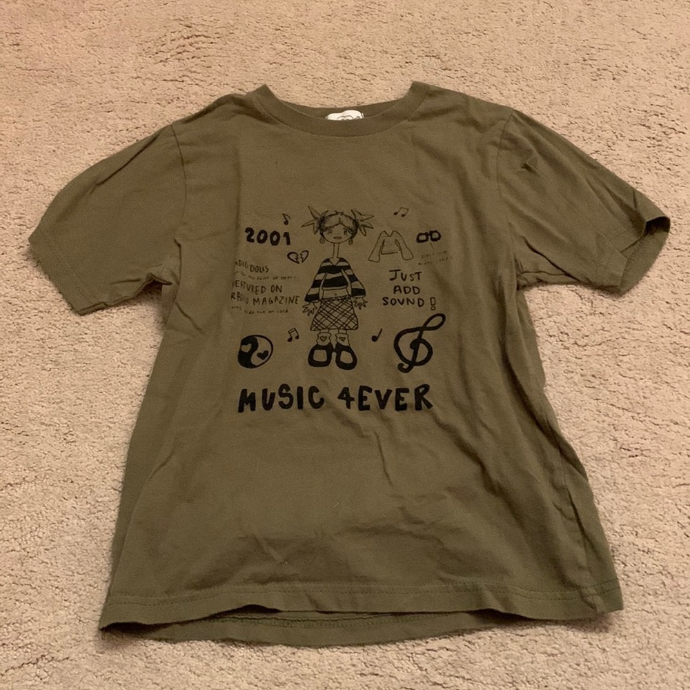 Radio dolls tee